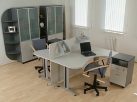 Серия офисной мебели "Кредо": монохромные цвета
